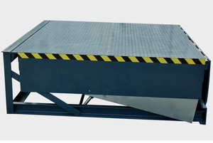 EN1398液压装卸平台 高效门业装卸解决方案